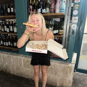 Meet your Posher, Hannah